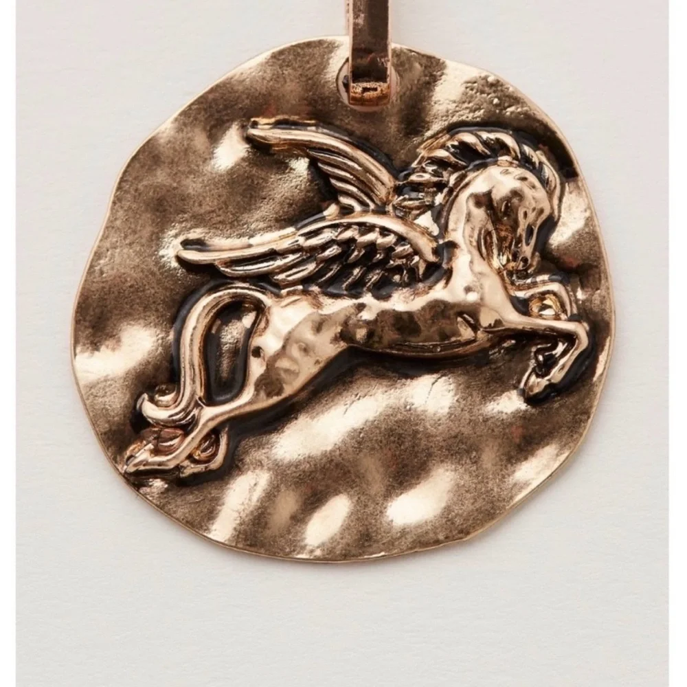NWT Free People Gold Pegasus Pendant Bag Charm - Picture 2 of 6